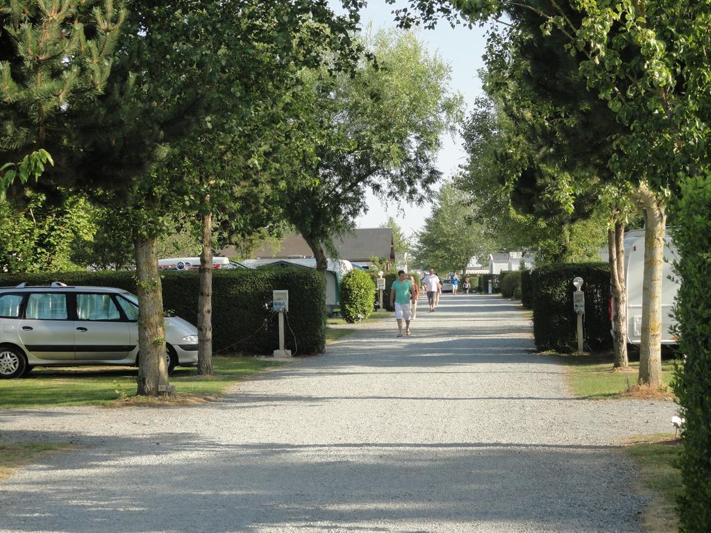 Camping Le Robinson Otel Colleville-sur-Mer Dış mekan fotoğraf